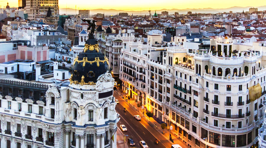 Büyük İspanya Turu Pegasus Hava Yolları İle 7 Gece 8 Gün Kış Dönemi MAD BCN TT001	