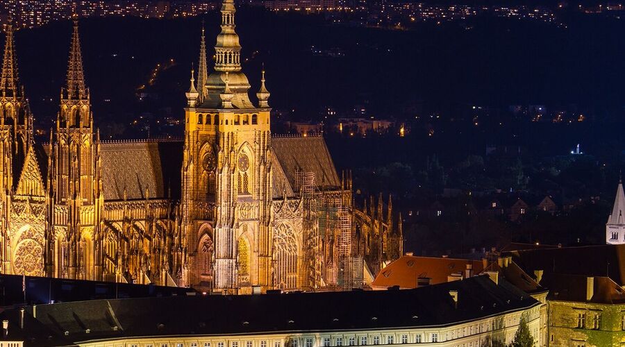 Bohemya'nın Işıltısı Prag Turu 2 Gece Ajet Havayolları İle