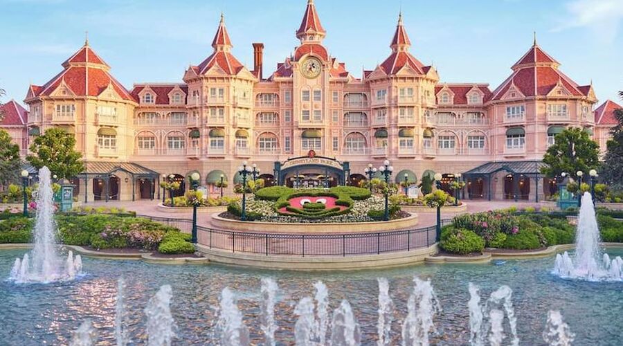 Paris & Disneyland Turu Thy İle Sömestre Özel Disneyland Konaklama & Multi-Park Giriş Dahil 4 Gece 5 Gün 2026 24 Ocak Hareket