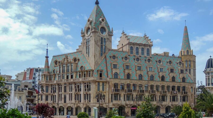 İstanbul Çıkışlı Uçaklı Batum ve Ayder Turu 2 Gece Batum Konaklamalı 