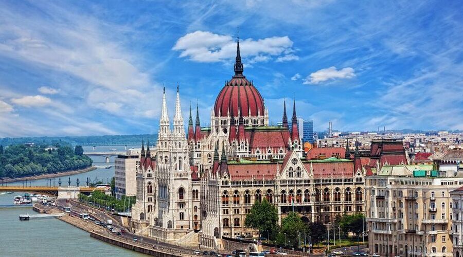 Süper Promosyon Orta Avrupa Turu Pegasus Havayolları ile 7 Gece (BUD-PRG) ATL001