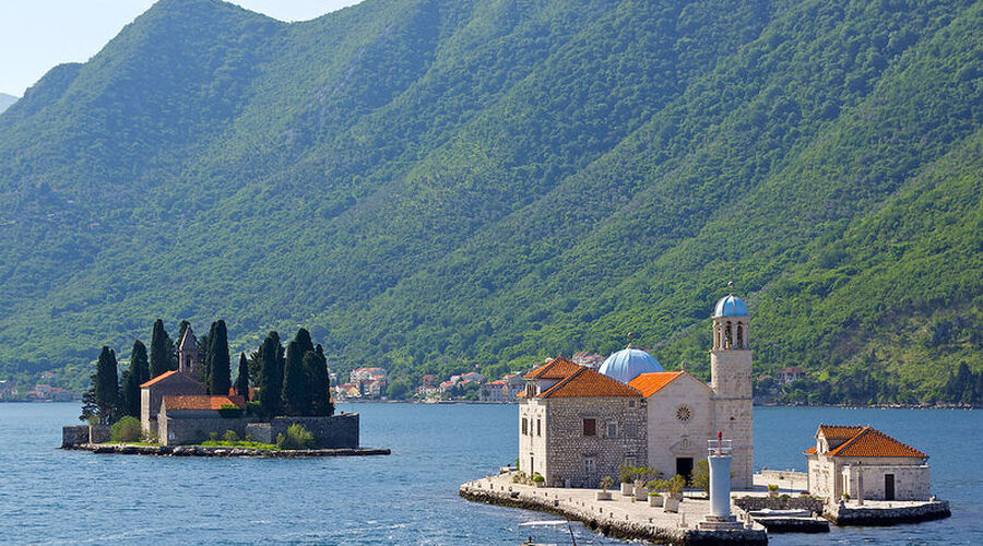 Balkan Üçgeni Turu 29 Ekim Özel Ajet Havayolları İle 4 Gece 5 Gün