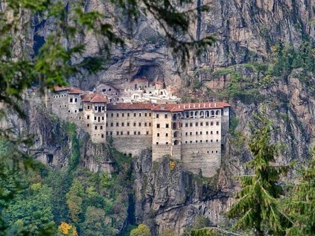 İkonik Karadeniz Yaylalar Batum Turu| 4 Gece Konaklamalı İstanbul Çıkışlı Kurban Bayramı Özel