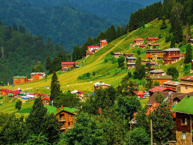 İkonik Kafkaslardan Karadeniz’e Turu | 4 Gece Konaklamalı Uçaklı İstanbul Çıkışlı Ramazan Bayramı Özel