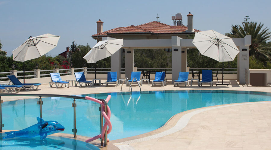 Bellapais Oasis Hotel