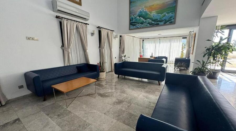 Bellapais Oasis Hotel