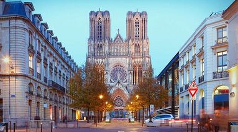 Mega Benelüx & Paris & Colmar & Köln Turu Pegasus Havayolları ile 7 Gece 8 Gün (CRL-CRL) IS001