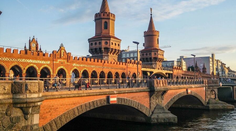 Hamburg'dan Berlin'e Kuzey Avrupa Turu Ramazan Bayramı Özel Ajet İle 3 Gece 4 Gün 2026