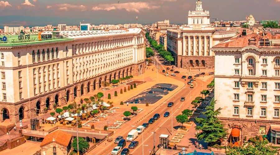 Kosovalı Büyük Balkanlar Turu AJet ile Extra Turlar ve Akşam Yemekleri Dahil TIA-PRN