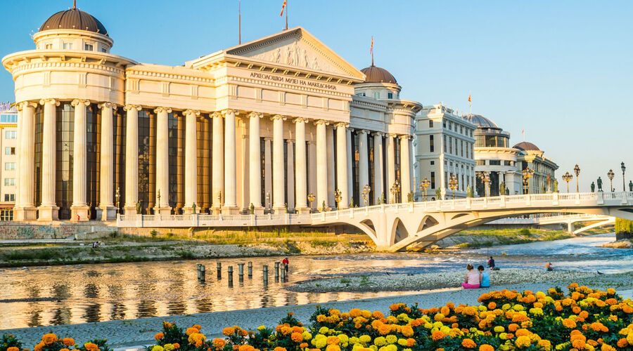 Kosovalı Büyük Balkanlar Turu AJet ile Extra Turlar ve Akşam Yemekleri Dahil SKP-SKP