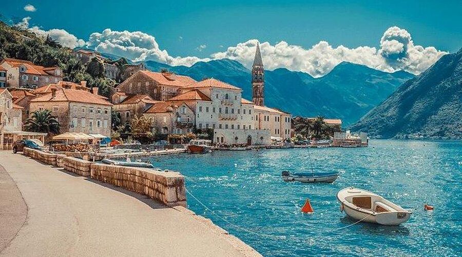 İzmir Çıkışlı Kosovalı Baştanbaşa Balkanlar Ajet ile Çevre Gezileri, Extra Turlar ve Akşam Yemekleri Dahil