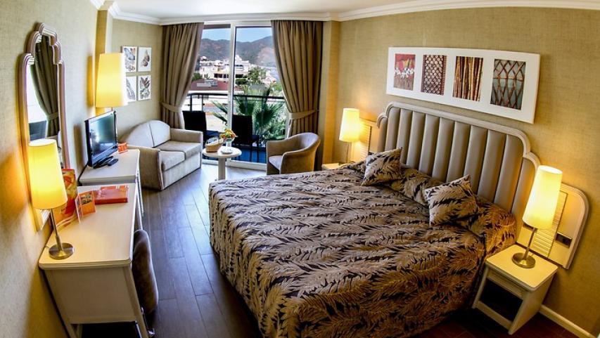 Elegance Hotels International En Uygun Fiyat Garantisi.